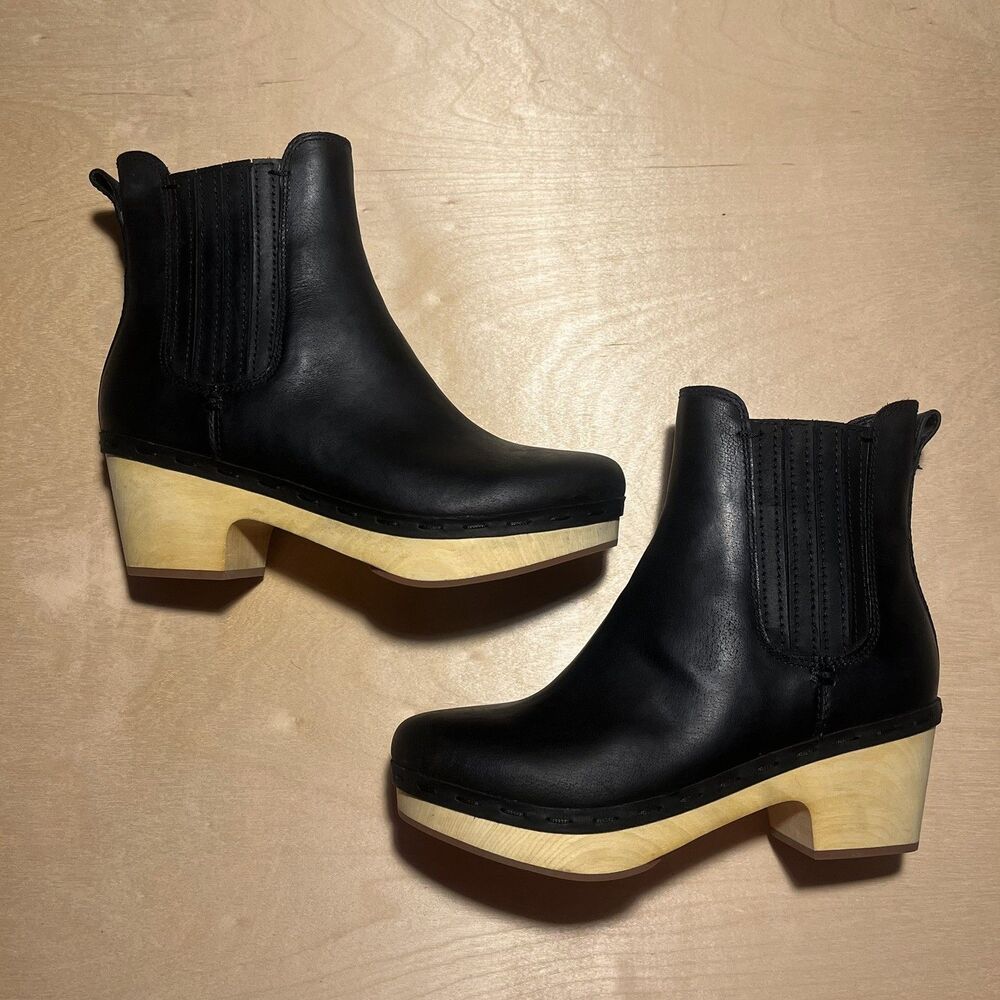 FRYE Odessa Chelsea Clog Boots Booties Black Nubuck Leather Wood Heel Sz 6.5